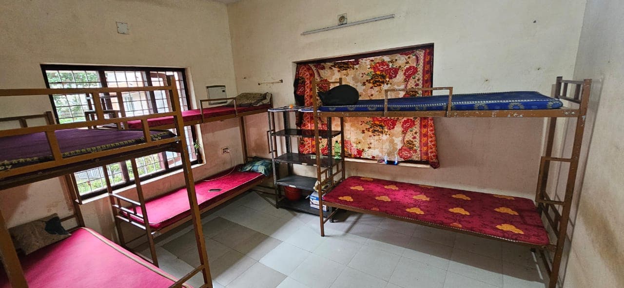 AR Ladies PG - PG Hostel in Kathrikadavu